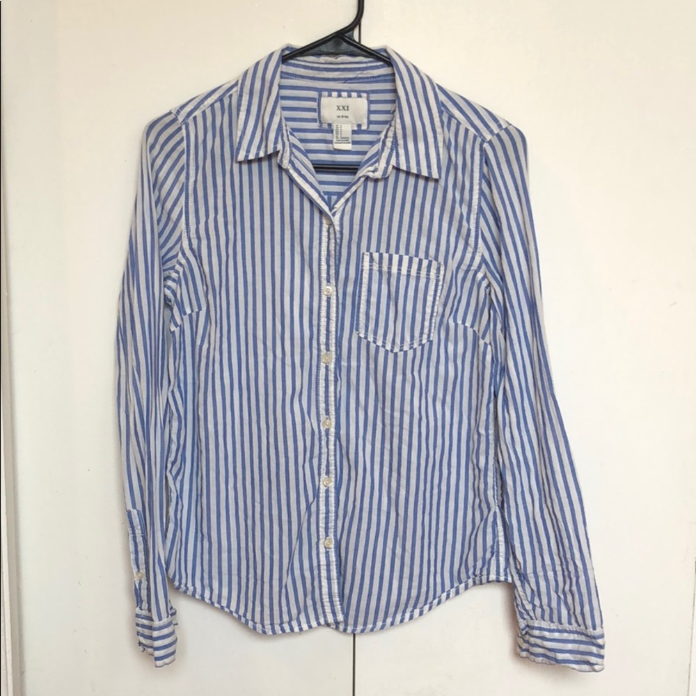 F21 white and blue button up